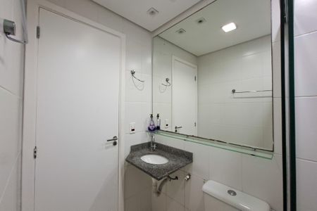 Apartamento para alugar com 72m², 2 quartos e 1 vaga Apartamento para alugar com 72m², 2 quartos e 1 vagaBanheiro