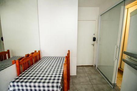 Apartamento para alugar com 72m², 2 quartos e 1 vaga Apartamento para alugar com 72m², 2 quartos e 1 vagaSala