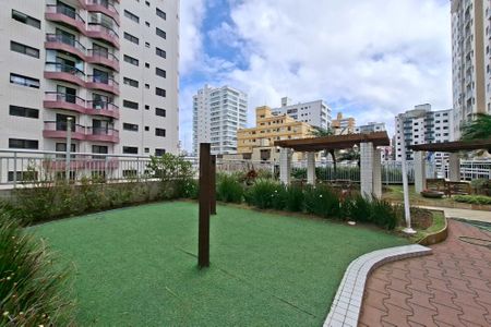 Apartamento para alugar com 72m², 2 quartos e 1 vaga Apartamento para alugar com 72m², 2 quartos e 1 vagaÁrea comum - Playground