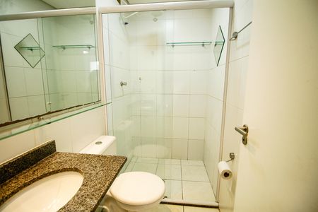 Apartamento para alugar com 72m², 2 quartos e 1 vaga Apartamento para alugar com 72m², 2 quartos e 1 vagaBanheiro social