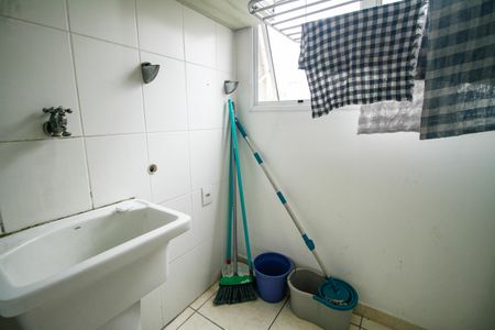 Apartamento para alugar com 72m², 2 quartos e 1 vaga Apartamento para alugar com 72m², 2 quartos e 1 vagaÁrea de serviço