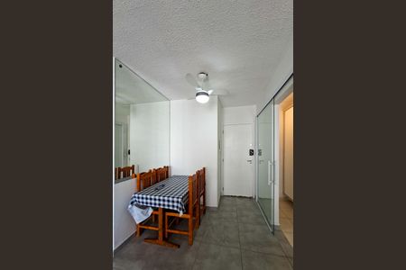 Apartamento para alugar com 72m², 2 quartos e 1 vaga Apartamento para alugar com 72m², 2 quartos e 1 vagaSala