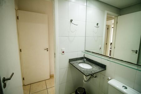 Apartamento para alugar com 72m², 2 quartos e 1 vaga Apartamento para alugar com 72m², 2 quartos e 1 vagaBanheiro da suíte