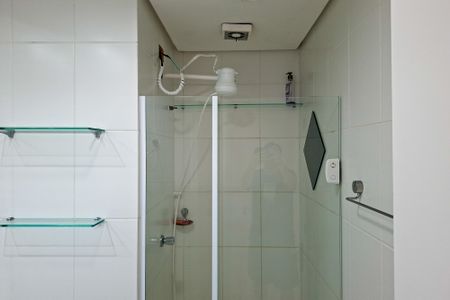 Apartamento para alugar com 72m², 2 quartos e 1 vaga Apartamento para alugar com 72m², 2 quartos e 1 vagaBanheiro da Suíte