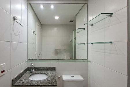 Apartamento para alugar com 72m², 2 quartos e 1 vaga Apartamento para alugar com 72m², 2 quartos e 1 vagaBanheiro da Suíte