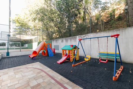 Apartamento à venda com 240m², 4 quartos e 3 vagasÁrea comum - Playground