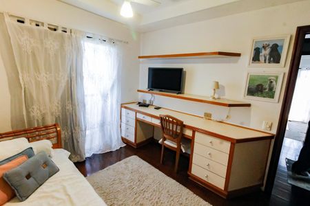 Apartamento à venda com 240m², 4 quartos e 3 vagasQuarto