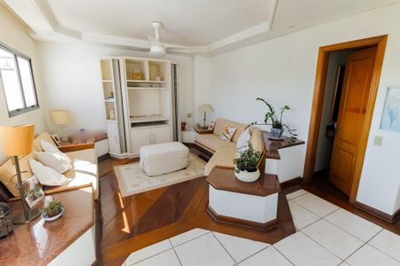 Apartamento à venda com 240m², 4 quartos e 3 vagasCobertura - Sala