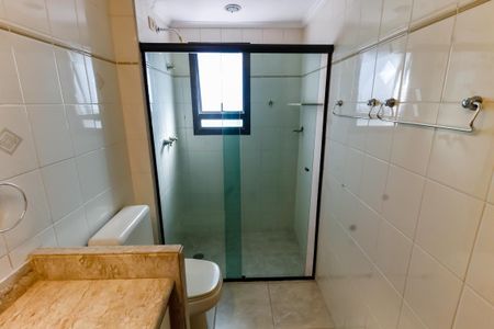 Apartamento à venda com 240m², 4 quartos e 3 vagasBanheiro da Suíte 2