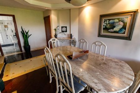 Apartamento à venda com 240m², 4 quartos e 3 vagasSala 1