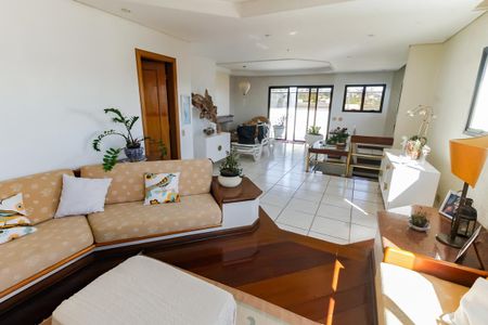 Apartamento à venda com 240m², 4 quartos e 3 vagasCobertura - Sala