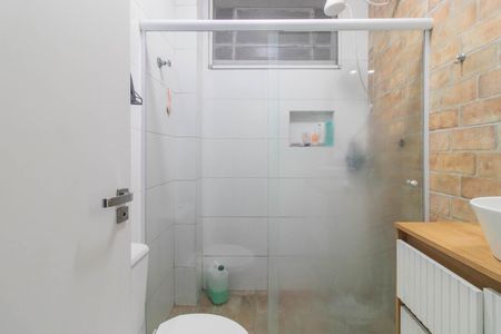 Apartamento para alugar com 64m², 2 quartos e sem vagaBanheiro