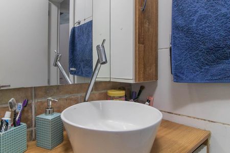 Apartamento para alugar com 64m², 2 quartos e sem vagaBanheiro