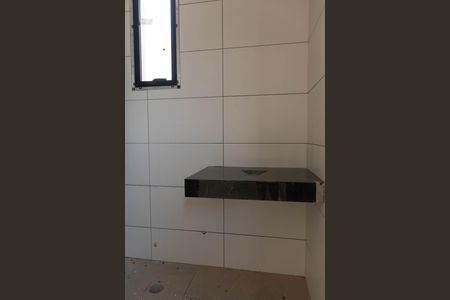 Apartamento à venda com 66m², 2 quartos e 1 vagaBanheiro do Quarto 2