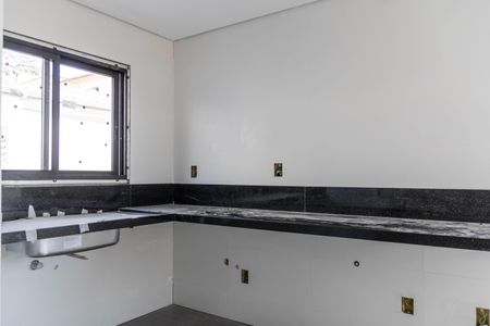 Apartamento à venda com 66m², 2 quartos e 1 vagaCozinha