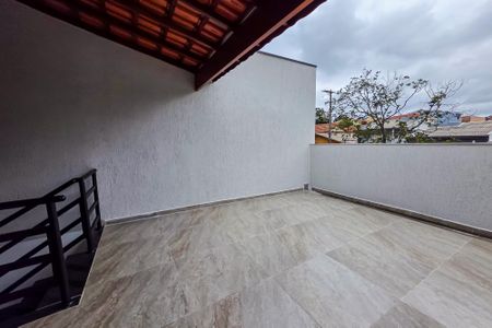 Casa à venda com 105m², 3 quartos e 2 vagas