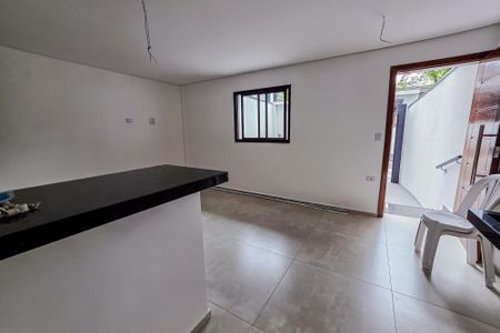 Casa à venda com 105m², 3 quartos e 2 vagas