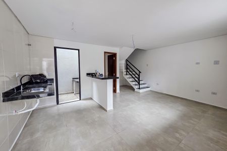 Casa à venda com 105m², 3 quartos e 2 vagas