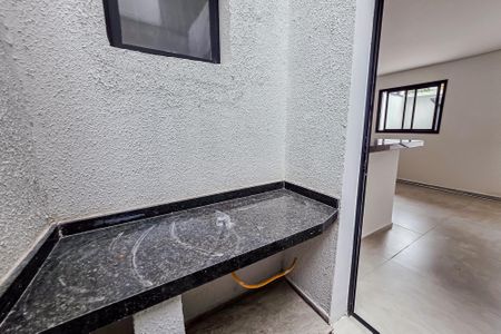 Casa à venda com 105m², 3 quartos e 2 vagas