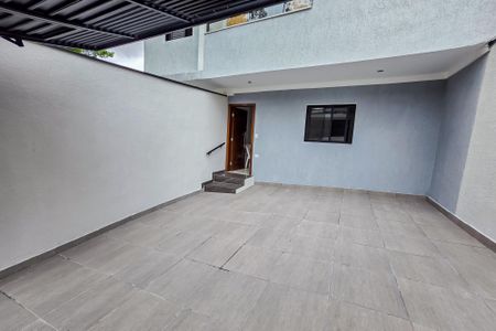 Casa à venda com 105m², 3 quartos e 2 vagas