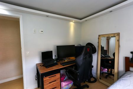 Apartamento à venda com 70m², 2 quartos e 2 vagasQuarto 