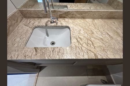 Studio para alugar com 40m², 1 quarto e sem vaga Studio para alugar com 40m², 1 quarto e sem vagaBanheiro