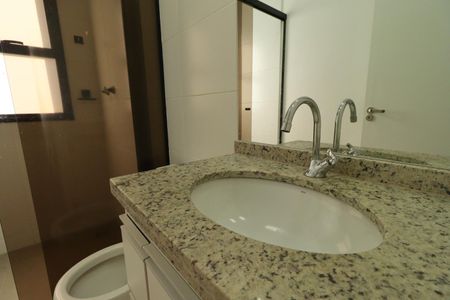 Apartamento para alugar com 79m², 3 quartos e 2 vagasBanheiro