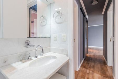 Apartamento à venda com 80m², 3 quartos e 2 vagasBanheiro Social