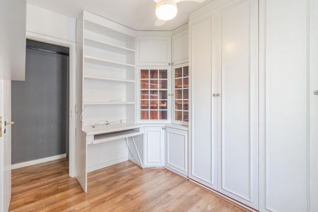 Apartamento à venda com 80m², 3 quartos e 2 vagasQuarto 1