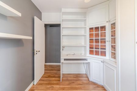 Apartamento à venda com 80m², 3 quartos e 2 vagasQuarto 1