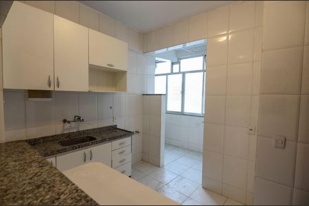 Apartamento à venda com 90m², 2 quartos e 1 vagaCozinha