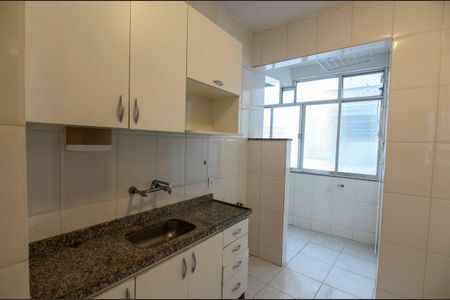 Apartamento à venda com 90m², 2 quartos e 1 vagaCozinha