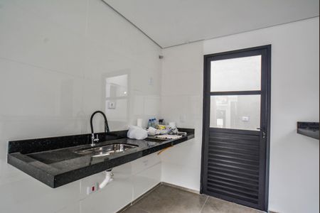 Casa à venda com 113m², 2 quartos e 2 vagas Casa à venda com 113m², 2 quartos e 2 vagasCozinha e Área de Serviço