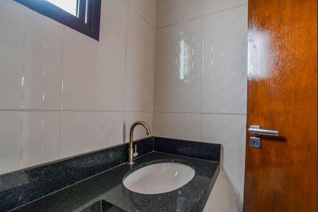 Casa à venda com 113m², 2 quartos e 2 vagas Casa à venda com 113m², 2 quartos e 2 vagasBanheiro da Suíte