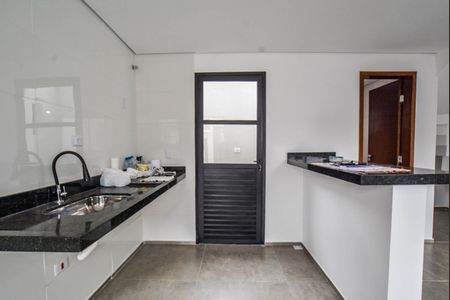 Casa à venda com 113m², 2 quartos e 2 vagas Casa à venda com 113m², 2 quartos e 2 vagasCozinha e Área de Serviço