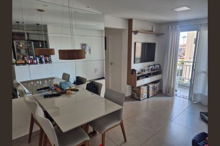 Apartamento à venda com 67m², 2 quartos e 2 vagas Apartamento à venda com 67m², 2 quartos e 2 vagasSala