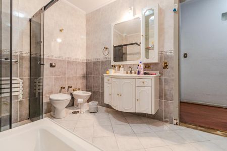 Apartamento para alugar com 180m², 4 quartos e 1 vagaBanheiro 1