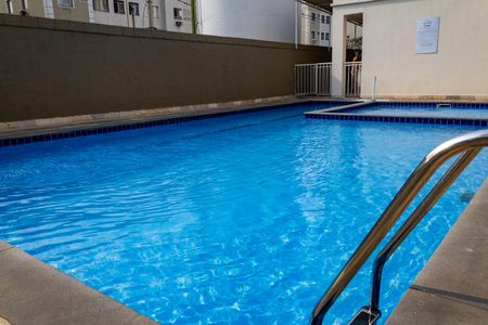 Apartamento para alugar com 45m², 2 quartos e 1 vagaÁrea comum - Piscina