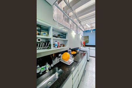 Apartamento à venda com 90m², 3 quartos e 1 vagaÁrea de Serviço