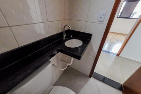 Casa à venda com 113m², 2 quartos e 2 vagas