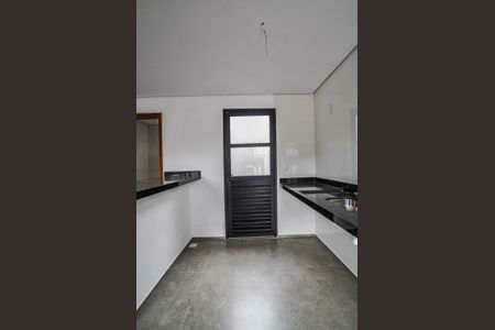 Casa à venda com 113m², 2 quartos e 2 vagas Casa à venda com 113m², 2 quartos e 2 vagasCozinha e Área de Serviço