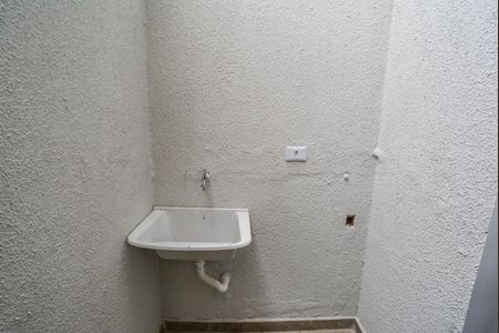 Casa à venda com 113m², 2 quartos e 2 vagas Casa à venda com 113m², 2 quartos e 2 vagasCozinha e Área de Serviço