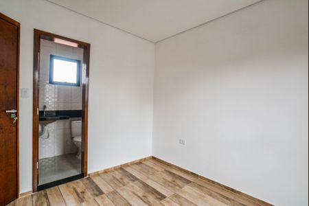 Casa à venda com 113m², 2 quartos e 2 vagas Casa à venda com 113m², 2 quartos e 2 vagasSuíte