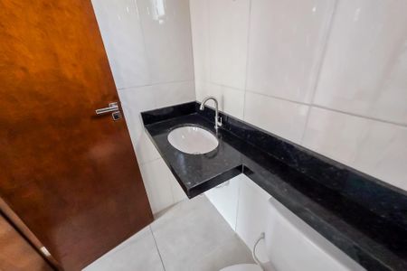 Casa à venda com 113m², 2 quartos e 2 vagas
