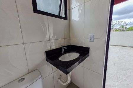 Casa à venda com 113m², 2 quartos e 2 vagas