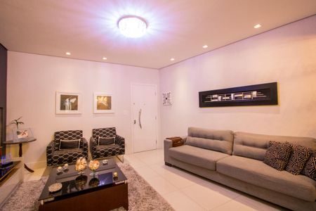 Apartamento à venda com 112m², 3 quartos e 1 vagaSala de TV