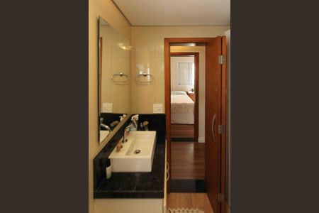 Apartamento à venda com 98m², 3 quartos e 1 vagaBanheiro Social