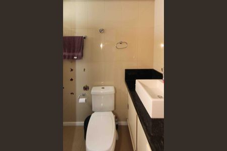 Apartamento à venda com 98m², 3 quartos e 1 vagaBanheiro da Suíte 1