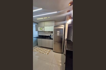Cozinha de apartamento para alugar com 2 quartos, 45m² em Recreio dos Bandeirantes, Rio de Janeiro