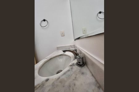 Apartamento para alugar com 137m², 4 quartos e 3 vagasBanheiro da Suíte 2